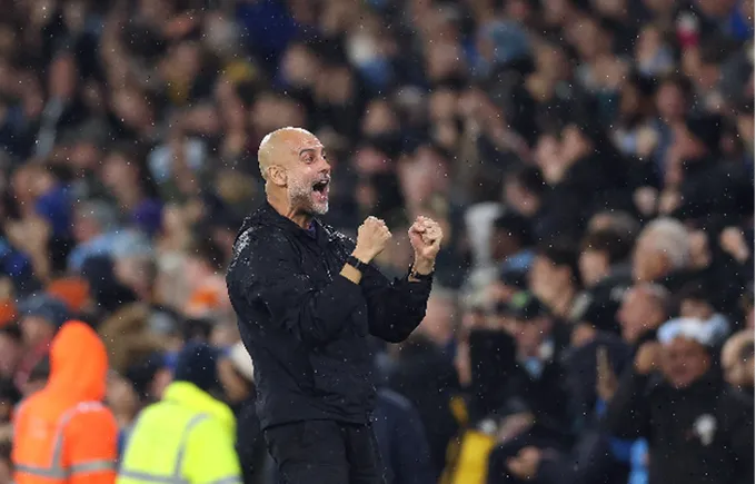 Pep Guardiola phấn khích với chiến thắng ấn tượng ở trận thứ 1.000 trên cương vị HLV.