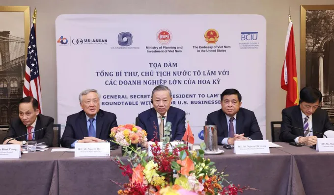 Chiều 23-9-2024 (giờ địa phương) tại Thành phố New York, Tổng Bí thư, Chủ tịch nước Tô Lâm dự tọa đàm với các doanh nghiệp lớn của Hoa Kỳ. Ảnh: TTXVN 24-9-To-Lam-du-toa-dam-voi-doanh-nghiep-Hoa-Ky.jpg