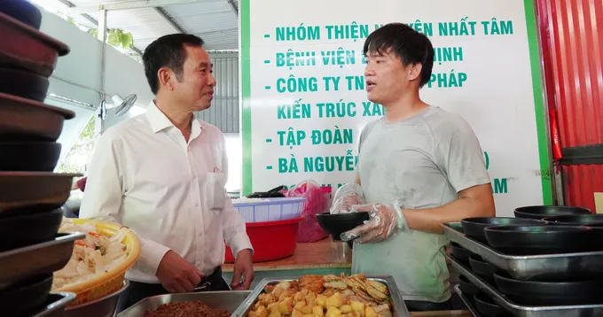 bacsi-Khanh.jpg