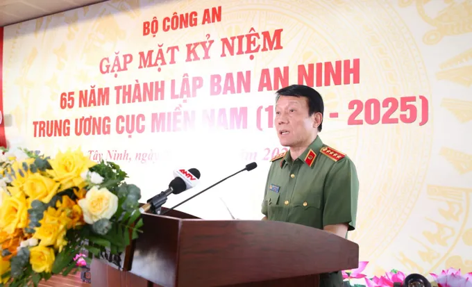 Bộ trưởng Lương Tam Quang phát biểu tại chương trình gặp mặt gap2-1753158222656.jpg