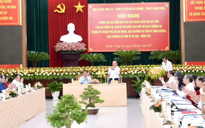 Bí thư Thành ủy TPHCM Nguyễn Văn Nên dự hội nghị DSC_5272.jpeg