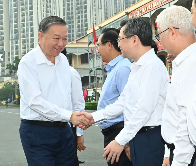 Tổng Bí thư Tô Lâm cùng đoàn công tác đến làm việc với TPHCM, Bình Dương và Bà Rịa - Vũng Tàu. Ảnh: VIỆT DŨNG ab9415446823df7d8632.jpg