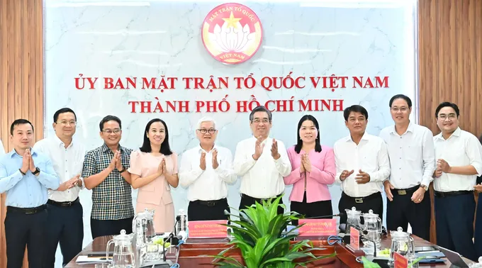Ban Thường trực Ủy ban MTTQ Việt Nam TPHCM tiếp Đoàn ĐBQH TPHCM đến làm việc. Ảnh: VIỆT DŨNG IMG_7841.jpeg