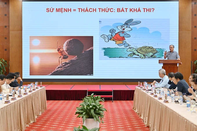 TS Trần Đình Thiên bày tỏ lo ngại về những động lực tăng trưởng đang suy giảm THIÊN.jpg