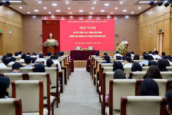 Quang cảnh hội nghị ban 16.jpg