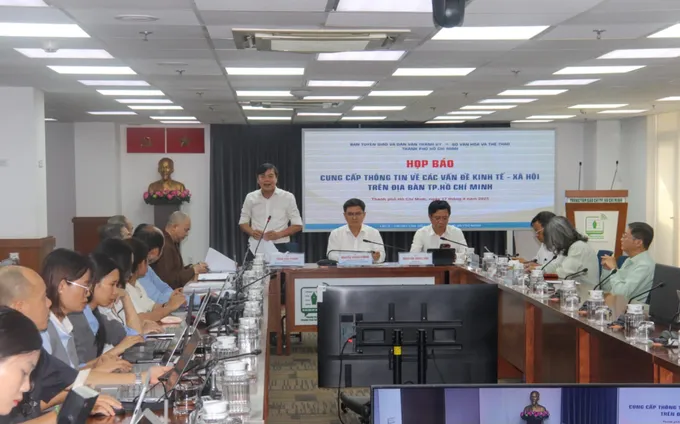 Quang cảnh họp báo, chiều 17-4 9feb304c-a988-467e-b6c2-379827056675.jpg