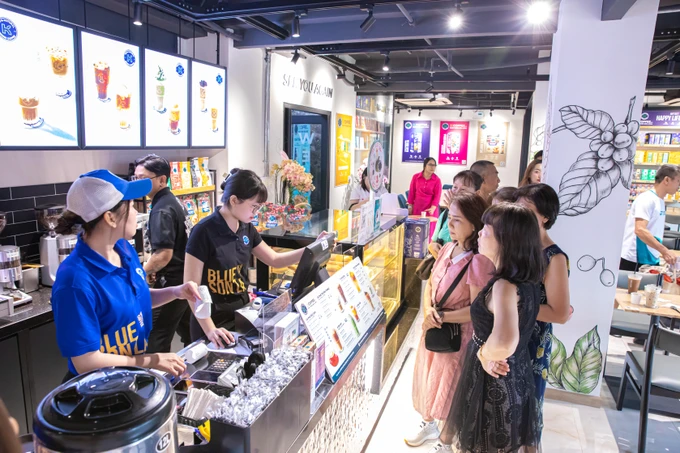 Thị trường F&B tại TPHCM vẫn rất sôi động. Ảnh: ĐỨC TRUNG unnamed (1).jpg
