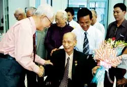 Người cộng sản chân chính ảnh 2