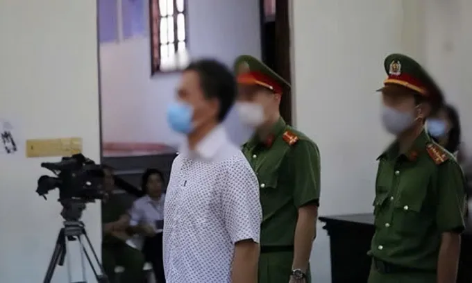 Một công chức bị khởi tố vì đăng tải nhiều bài viết, hình ảnh sai trái, có thông tin xúc phạm nghiêm trọng danh dự, uy tín của nguyên lãnh đạo Đảng, Nhà nước I3b.jpg