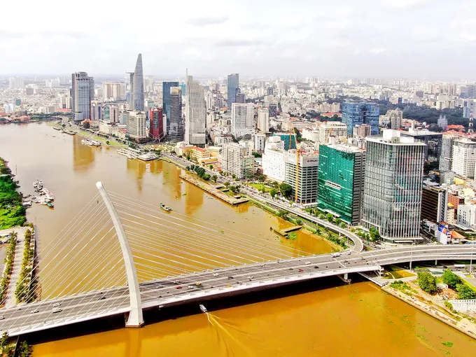 Cầu Ba Son nối trung tâm TPHCM với khu đô thị mới Thủ Thiêm (TP Thủ Đức). Ảnh: HOÀNG HÙNG
