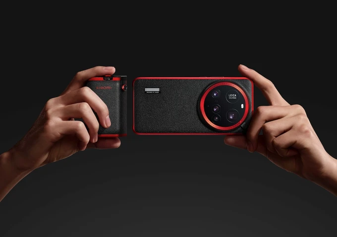 Photography Kit Legend Edition_Handheld studio shot.jpg