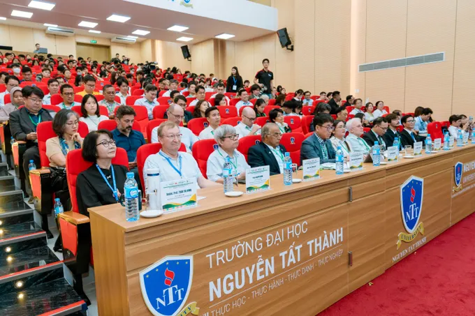 Hơn 200 đại biểu, nhà khoa học trong và ngoài nước đến tham dự hội thảo ICSST 2025