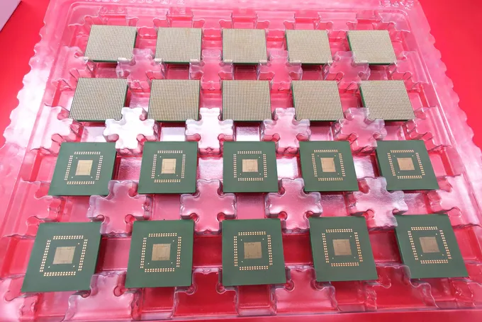 Khoi cong nha mang chip Viettel 11.jpg