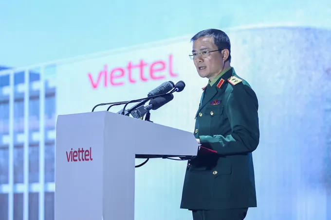 Khoi cong nha mang chip Viettel 3.jpg