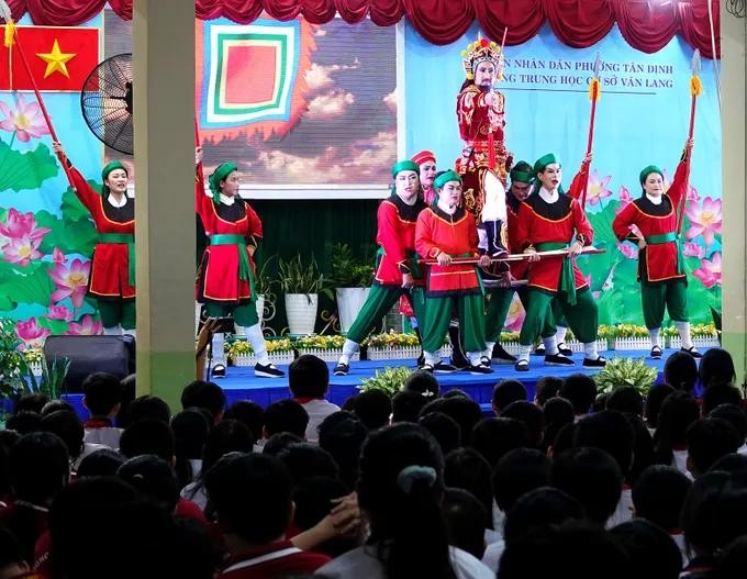 Schools promote cultural heritage through traditional arts for students