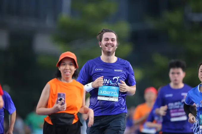 cn6-anh3-run-to-live-2024-42-5783.jpg