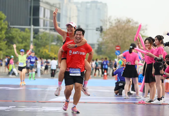 cn6-anh6-run-to-live-2024-21-2375.jpg