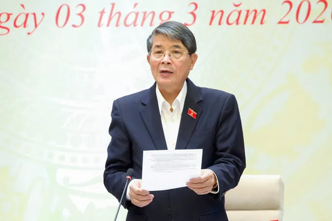 Phó Chủ tịch Quốc hội Nguyễn Đức Hải, Trưởng Tiểu ban Thông tin tuyên truyền, phát biểu tại phiên họp