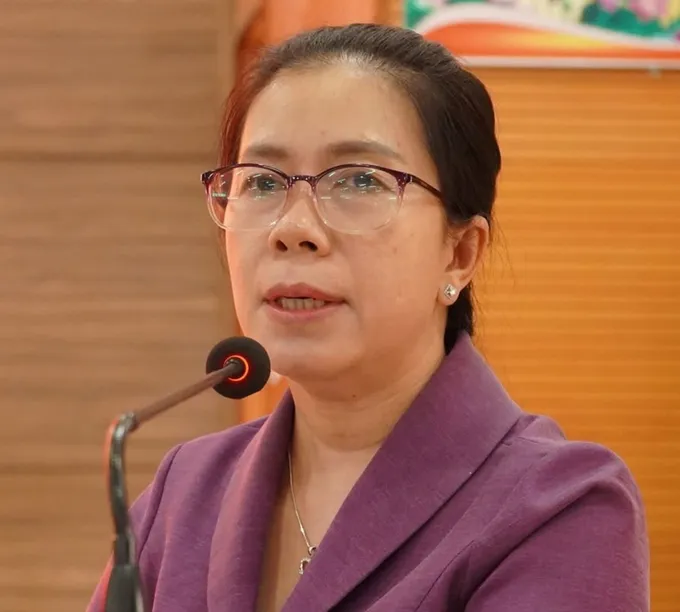 Bà Hồng Gấm.jpg