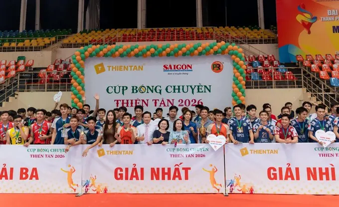 Cúp bóng chuyền Thiên Tân đã được ông Dương Văn Hồ Vũ tổ chức và duy trì trong nhiều năm, mang lại sân chơi chất lượng cho học sinh, sinh viên 1000036053.jpg