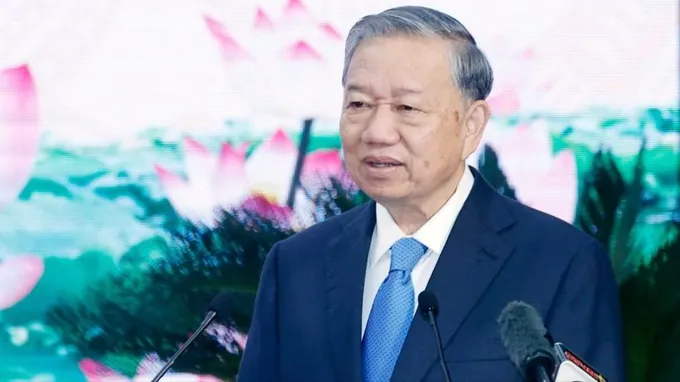 Tổng Bí thư Tô Lâm phát biểu chỉ đạo tại Học viện Kỹ thuật quân sự. Ảnh: TTXVN