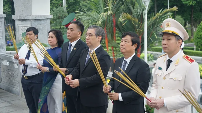 DUY02792.jpeg