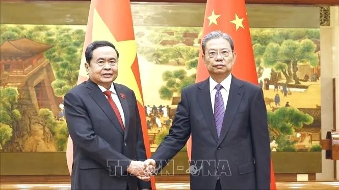 Chủ tịch Quốc hội Trần Thanh Mẫn và Ủy viên trưởng Nhân đại toàn quốc Trung Quốc Triệu Lạc Tế. Ảnh: TTXVN