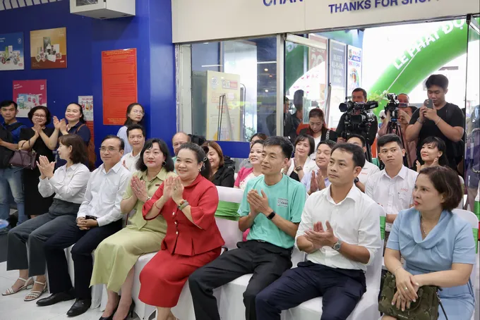 Lễ phát động Chiến dịch Tiêu dùng xanh 2026 tổ chức tại siêu thị Co.opmart Lý Thường Kiệt. Ảnh: DŨNG PHƯƠNG 1.JPG