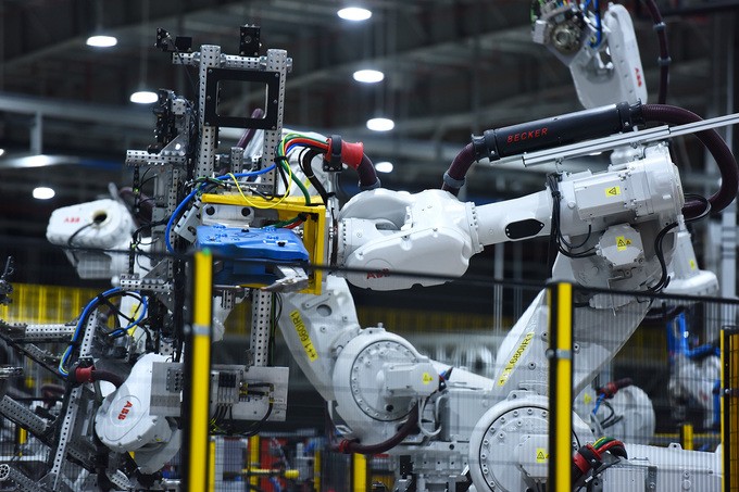 VinFast各生產分廠設有ABB自動機械人系統。
