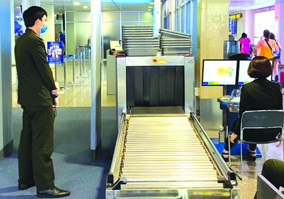 新山一機場增設５台安檢掃描儀