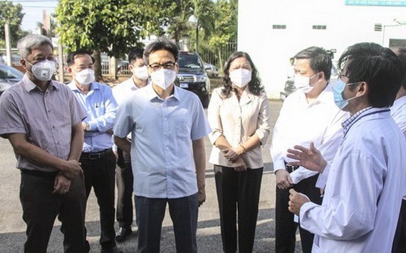 政府副總理武德膽視察檳椥省的野戰醫院活動。（圖源：信輝）