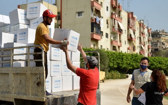 衛生用品包分發給受黎巴嫩貝魯特港口爆炸影響的家庭。（圖源：聯合國）