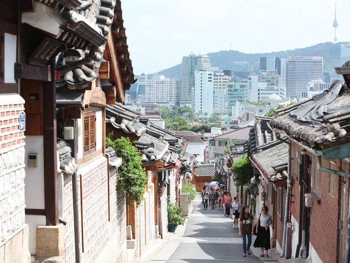 圖為位于首尔北部的著名旅遊景點之一的三清洞一景。（圖：Hanchao）