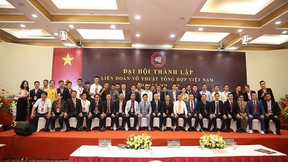 越南混合武術聯合會各成員合照。