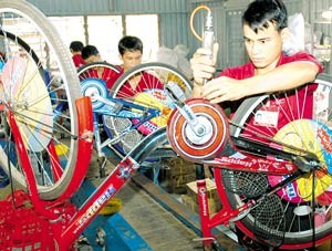 Xe đạp Trung Quốc gắn Made in Viet Nam để xuất đi Mỹ  Báo Người lao động