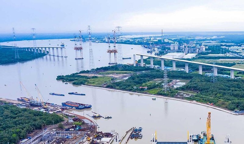 橫跨隆槽河的濱瀝-隆城高速公路項目的福慶橋工程須加快施工進度。