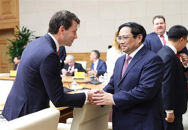 范明政總理接見外國投資商。