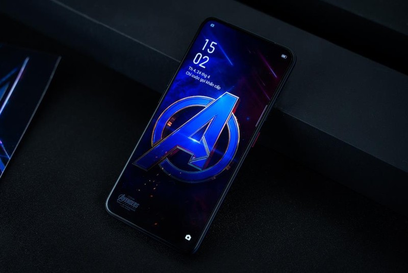 Sự kết hợp đáng kinh ngạc giữa OPPO F11 Pro và Marvel\'s Avengers mang đến trải nghiệm điện thoại vô cùng đặc biệt. Nếu bạn yêu thích siêu anh hùng, hãy xem qua hình ảnh về chiếc điện thoại này để cập nhật thông tin mới nhất về sản phẩm độc đáo này.