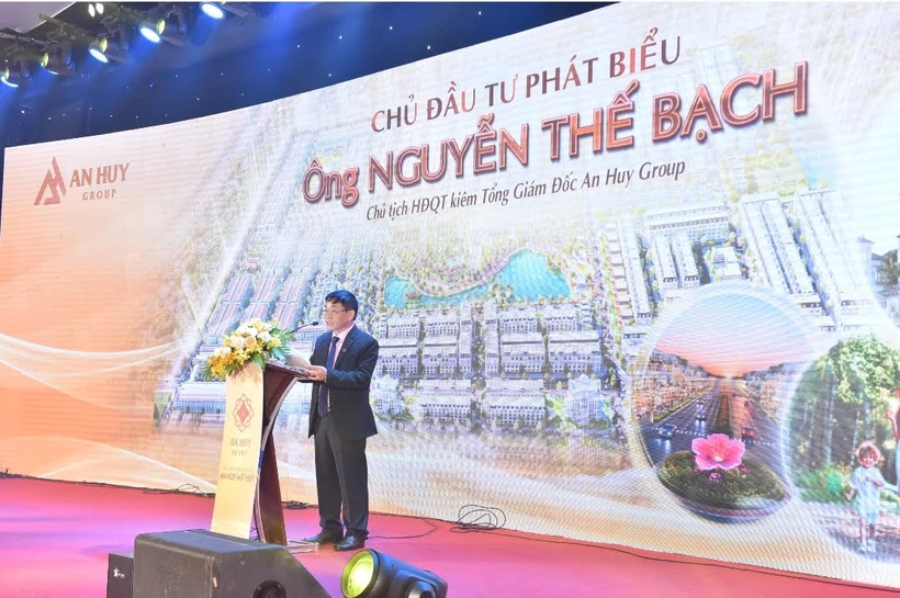 Ông Nguyễn Thế Bạch, Chủ tịch kiêm Tổng giám đốc An Huy Group phát biểu tại lễ khởi công