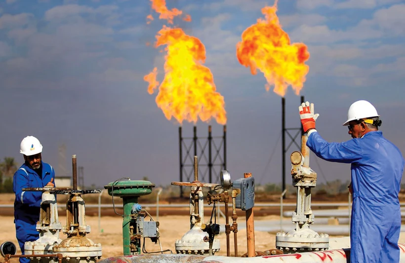 Giá dầu lên đỉnh nếu xung đột Iran và Israel leo thang
