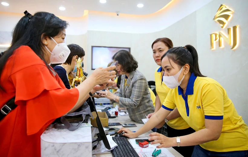 Lợi nhuận mảng bán lẻ trang sức đi ngang, nhưng mảng vàng miếng đem lại cho PNJ nguồn lợi nhuận khủng.