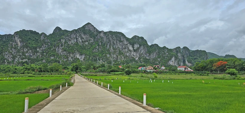 Tuyên Hóa đang muốn giữ lại nhiều rặng núi đá vôi cho đời sau như cảnh quan đẹp.