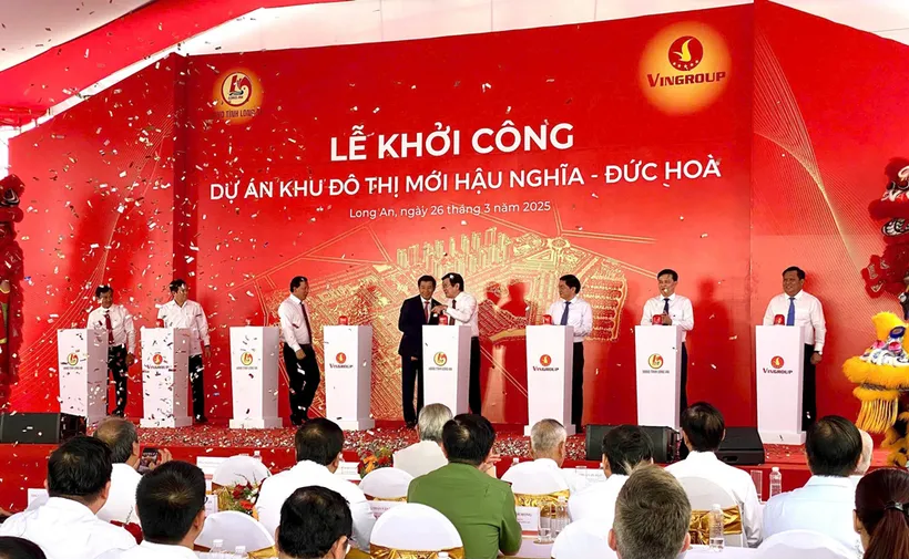 Vingroup cũng đã khởi công Khu đô thị mới Hậu Nghĩa.