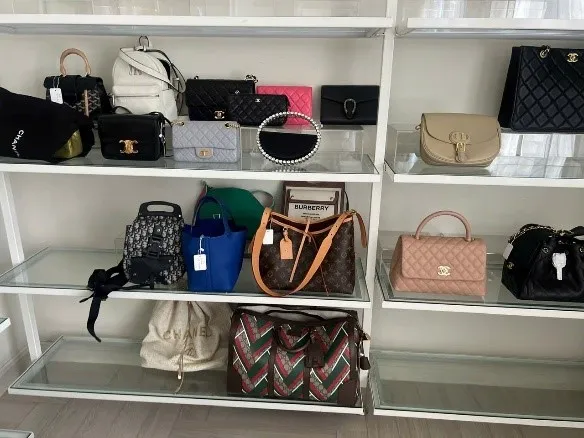 Hàng hóa bị lực lượng chức năng phát hiện, thu giữ 21-9207.jpg