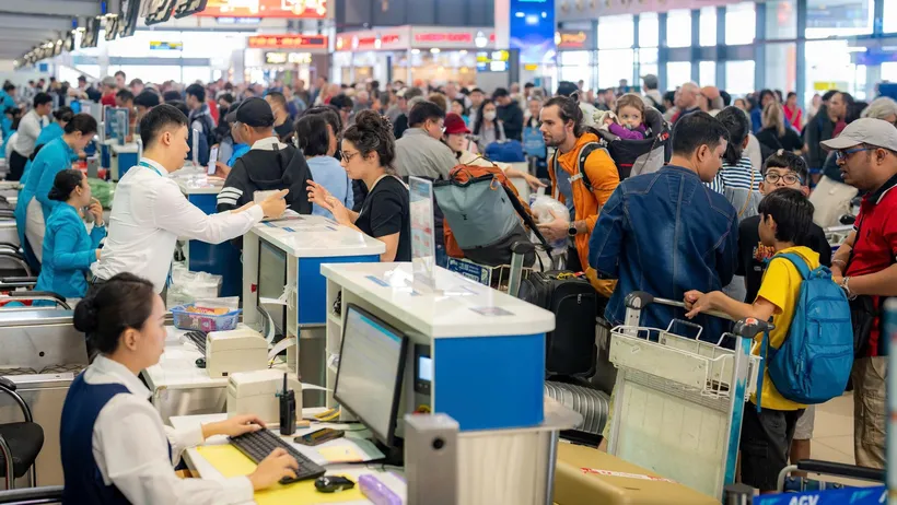 Vận tải hàng không sẽ phải đối mặt với tình hình hết sức khó khăn trong các tháng tới đây do xung đột chiến sự tại Trung Đông. (Ảnh: PV/Vietnam+)