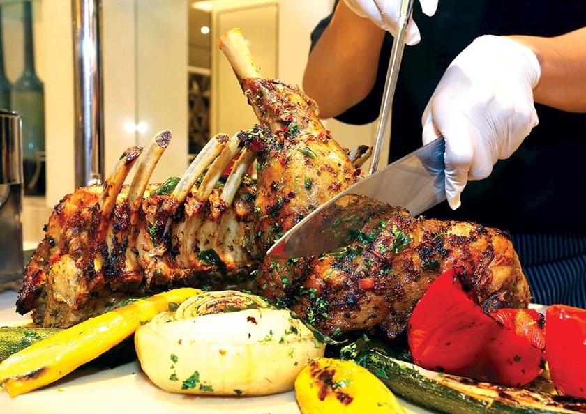 Ẩm thực Mỹ tại Caravelle Saigon Hotel ảnh 2