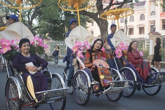 Ceremony honoring ancestors, founders of traditional craft villages held in Hue ảnh 5