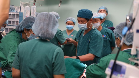 Conjoined twin girls successfully separated in HCMC ảnh 7