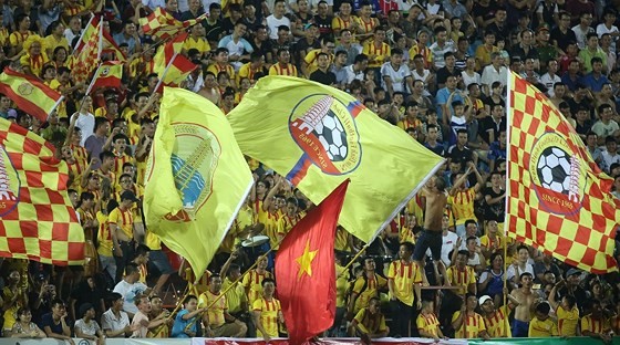 V-League 1 wins gold in “Best Developing Football League of 2018” category ảnh 1