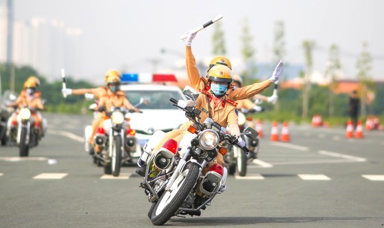 HCMC to first introduce traffic policewomen team on August 25 ảnh 2
